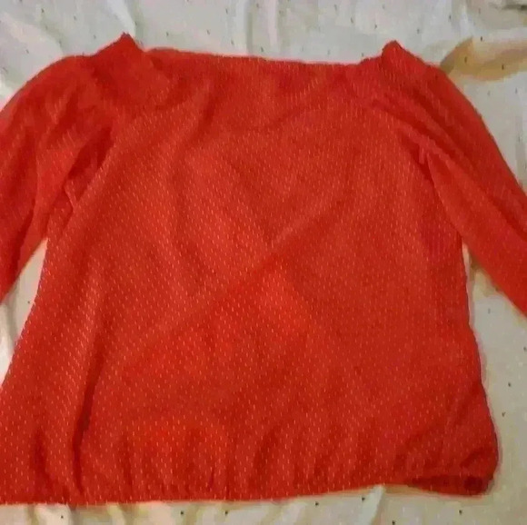 🌻NEW YORK & COMPANY OFF THE SHOULDER RED POLKA DOT - Picture 6 of 7